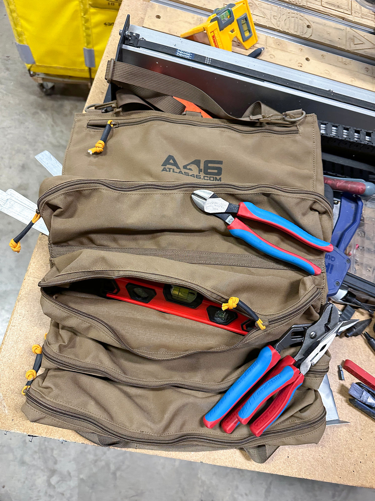 Yorktown Tool Roll - Pliers Edition 8
