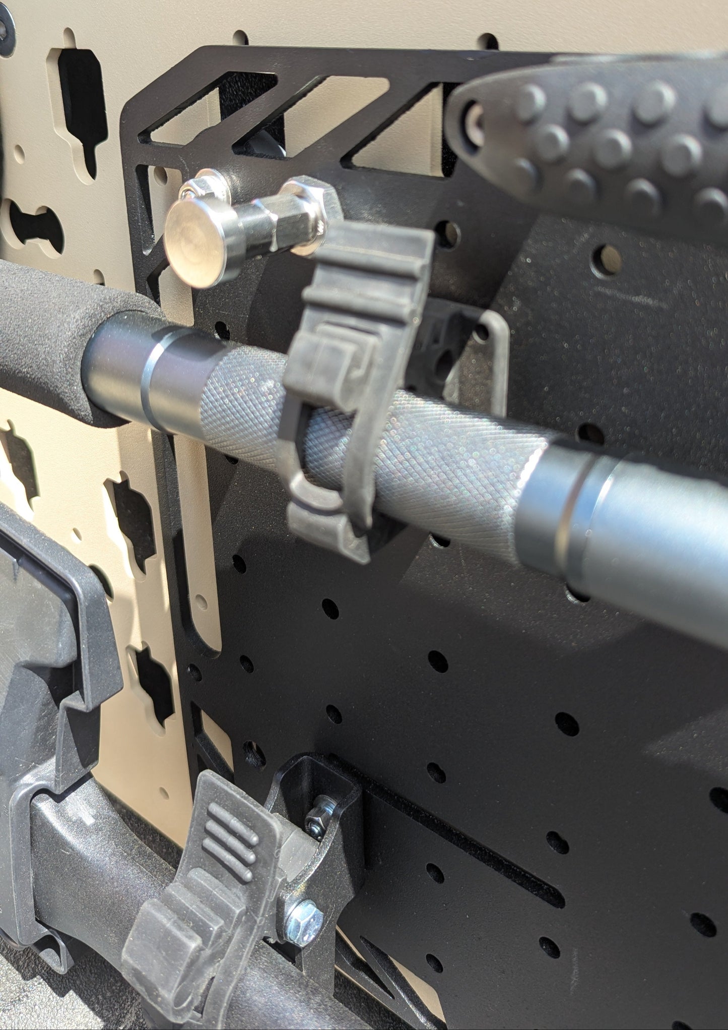 MOBUL Uni ToolBoard
